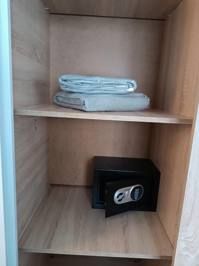 Navarino Luxe Suites With Sea View Peraía 外观 照片