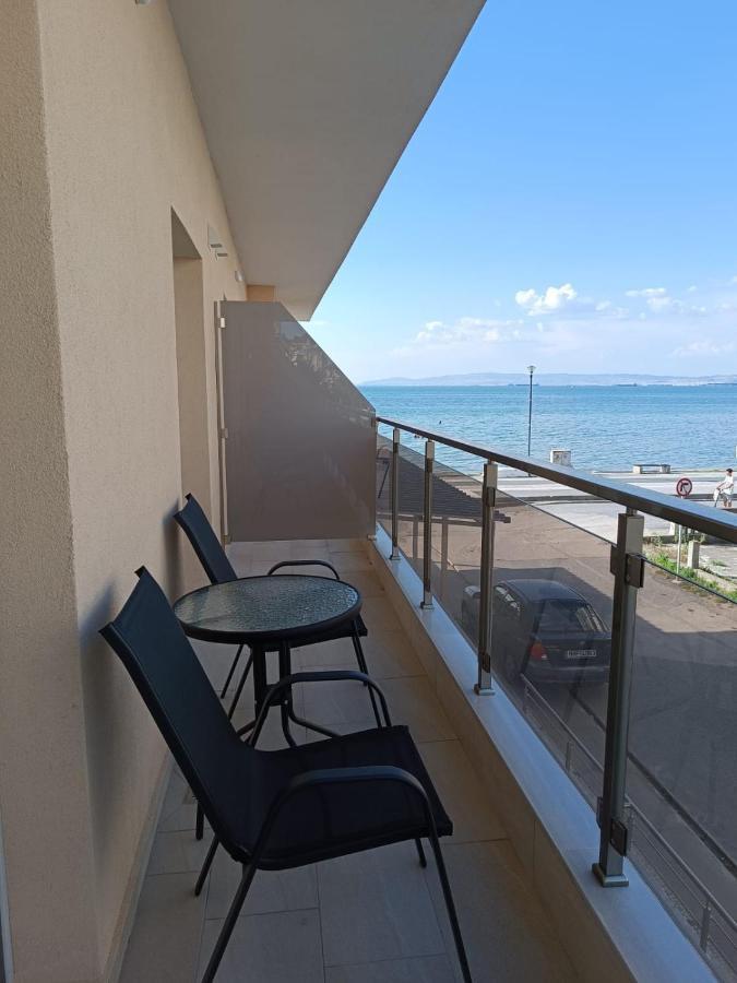 Navarino Luxe Suites With Sea View Peraía 外观 照片